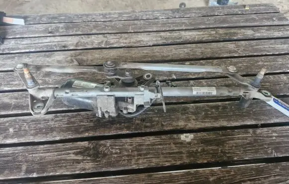 Opel Signum Front wiper linkage and motor