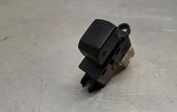 Subaru Forester SH Electric window control switch 