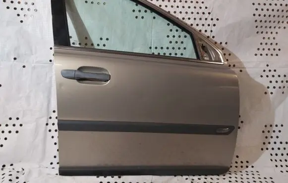 Volvo XC90 Front door