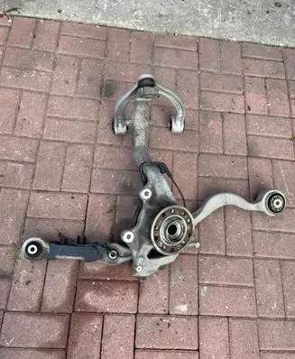Mercedes-Benz GLC X253 C253 Front wheel hub spindle knuckle A2533320201