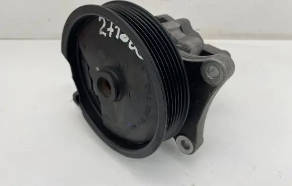 Mercedes-Benz C W204 Power steering pump A0064667501