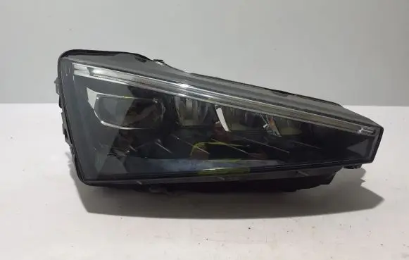Skoda Scala Headlight/headlamp 657941016A