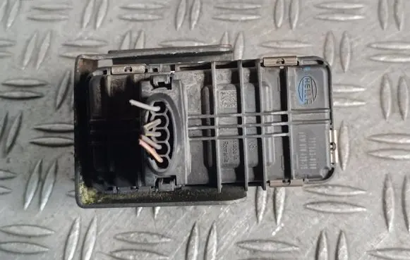 Opel Astra K Turbine electric control actuator 7978630100 6NW01043015