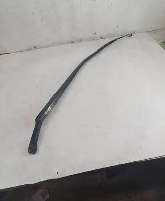 Nissan Murano Z50 Front wiper blade arm