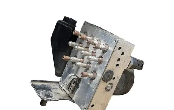 BMW 5 E39 ABS Pump 0265225005 34516758969