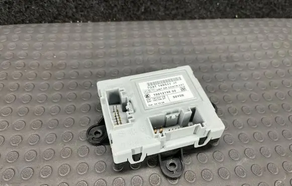 Jaguar XF X250 Door control unit/module 7G9T14B533JF 1001219800