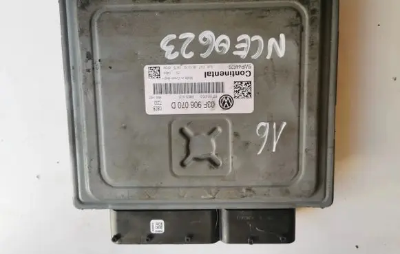 Volkswagen Polo V 6R Engine control unit/module ECU