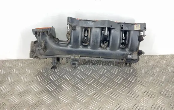 Mercedes-Benz CLA C117 X117 W117 Intake manifold A2701420115 A2700900737 15273005