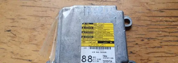 Toyota Avensis T250 Airbag control unit/module 215767106 8917005161