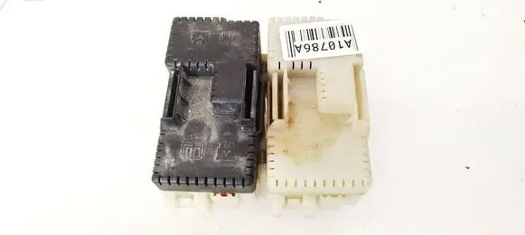 Ford S-MAX Fuse box set