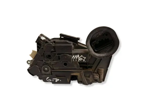 Volkswagen Golf VI Rear door lock 5K4839016M