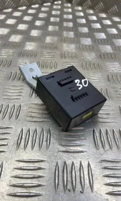 Nissan Juke I F15 Tire pressure control unit WD1G858D 73444