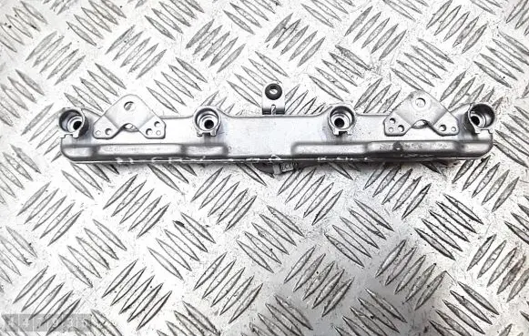 Honda CR-V Fuel main line pipe