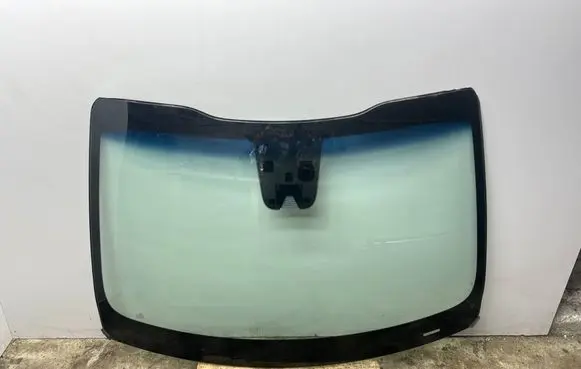 KIA Sportage Front windscreen/windshield window 86110F1170