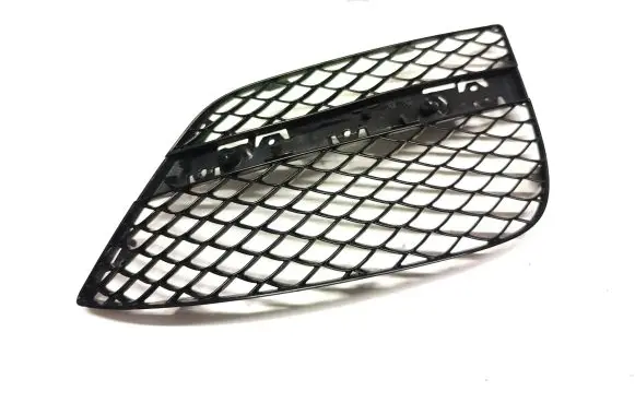 Mercedes-Benz S W222 Front bumper lower grill a2228850253