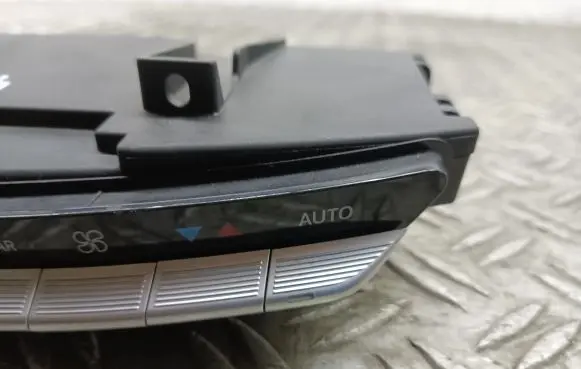 Mercedes-Benz S W221 Climate control unit A2218700151
