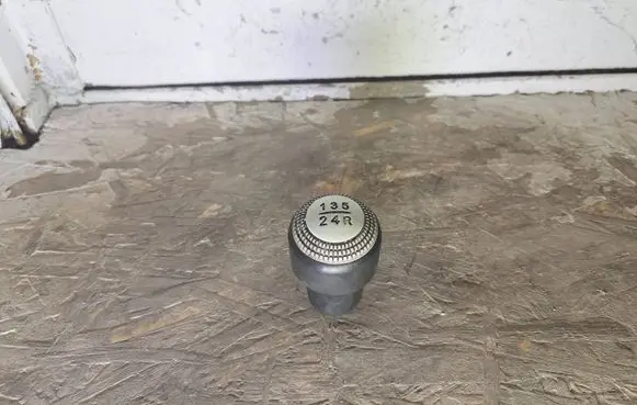Hyundai Getz Gear lever shifter trim leather/knob
