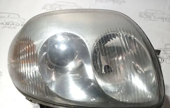 Renault Clio II Headlight/headlamp 
