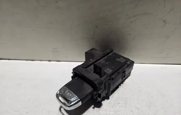 Audi A8 S8 D3 4E Ignition lock 8K0909131D
