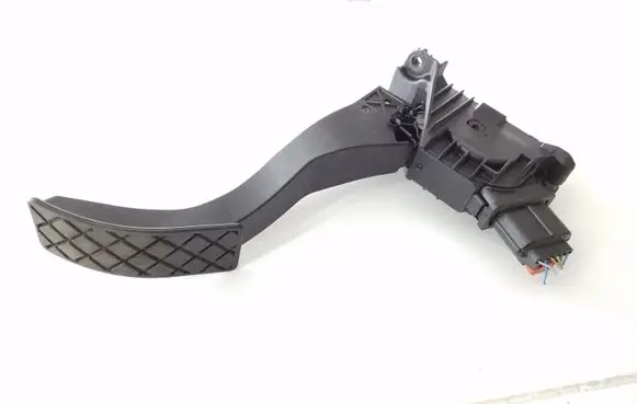 Volkswagen Golf VII Accelerator throttle pedal 5Q1723503H