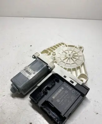 Volkswagen PASSAT B6 Front door window regulator motor 1K0959792L F005S00296 974629103