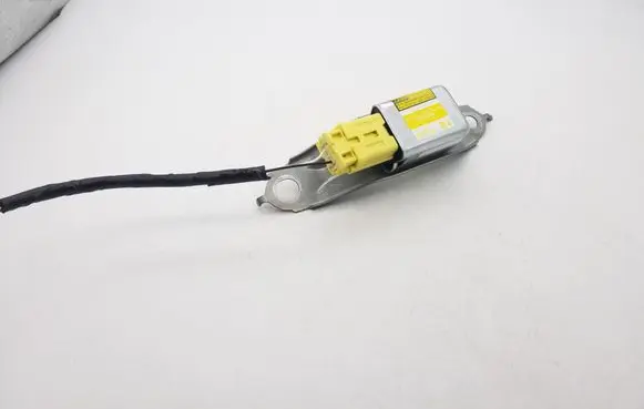 Toyota Prius (XW20) Airbag deployment crash/impact sensor 8983347030 1879000911