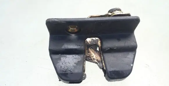 Volkswagen Transporter - Caravelle T4 Tailgate/trunk/boot lock/catch/latch 701827162