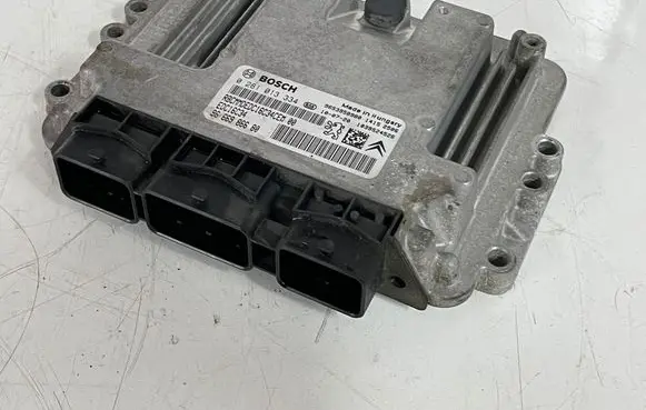 Citroen C4 I Picasso Engine control unit/module 0281013334 RBCMMDEDC16C34CEM
