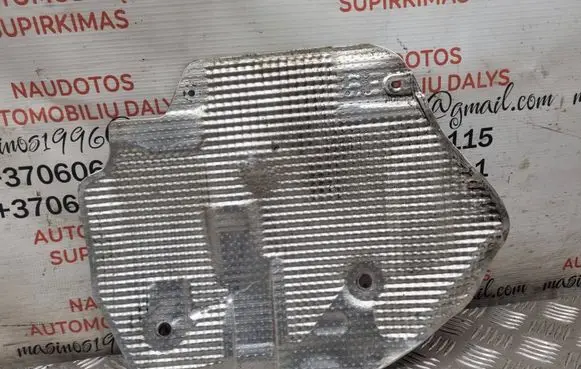 Audi Q7 4L Heat shield in engine bay 7L0825615