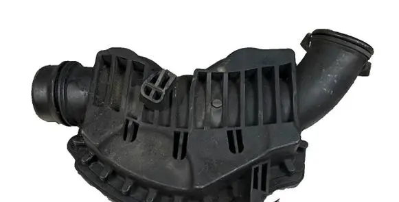 Mercedes-Benz E W212 Intake resonator A6421402787