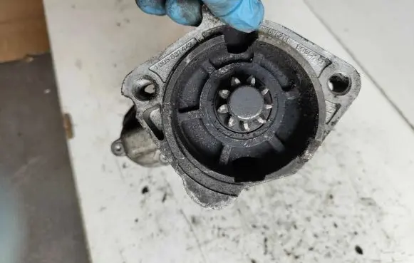 Audi A4 S4 B7 8E 8H Starter motor