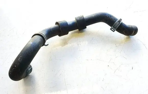 Engine coolant pipe/hose