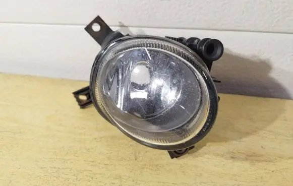 Audi A4 S4 B7 8E 8H Front fog light 8E0941699C 89203971 89210613