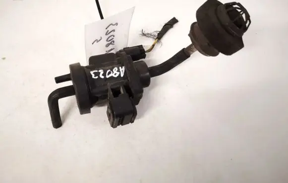 Mercedes-Benz C W203 Turbo solenoid valve a0005450427