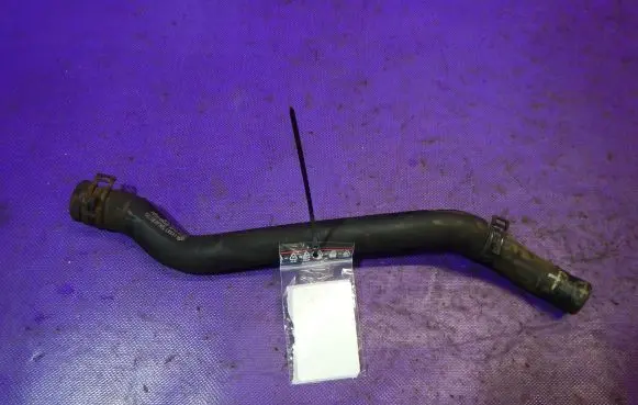 Skoda Octavia Mk3 (5E) Engine coolant pipe/hose 5Q0122101CK