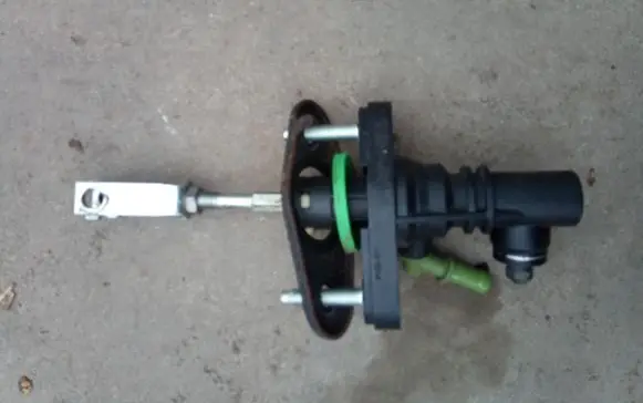 Toyota Verso Clutch master cylinder 3142002051