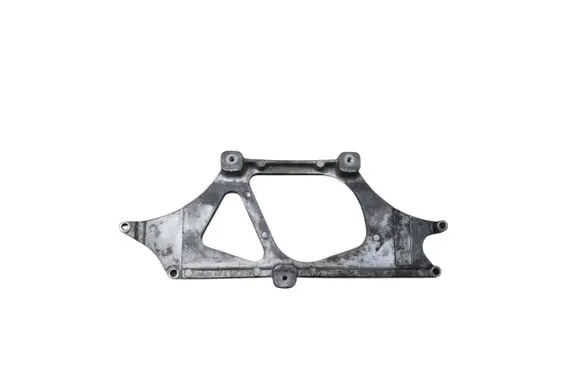 Volkswagen Crafter EGR valve cooler bracket 03L131535E