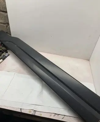 Subaru Forester SK Front door trim (molding) C160102390