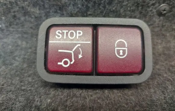 Mercedes-Benz GLE (W166 - C292) Tailgate/boot open switch button 2128210551 32132103