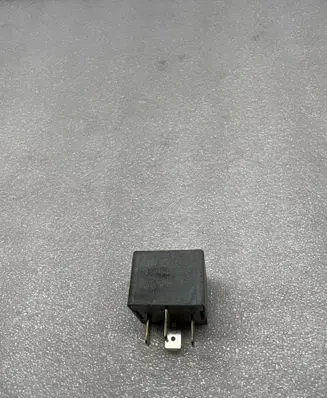 Audi A3 S3 8L Other relay 141951253B 20240072
