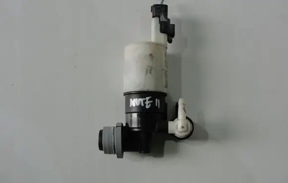Nissan Note (E12) Windscreen/windshield washer pump
