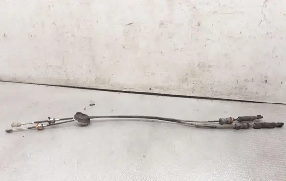 Dodge Caliber Gear shift cable linkage 05062132AC