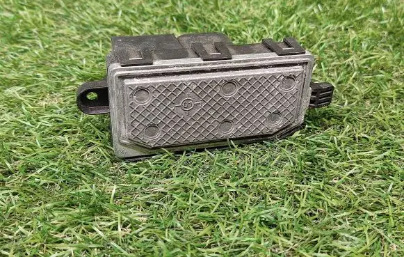 Volvo V40 Heater blower fan relay 31369487