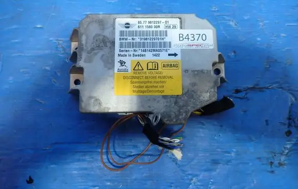 Mini One - Cooper Coupe R56 Airbag control unit/module 9812297 611158000R 31981229701H