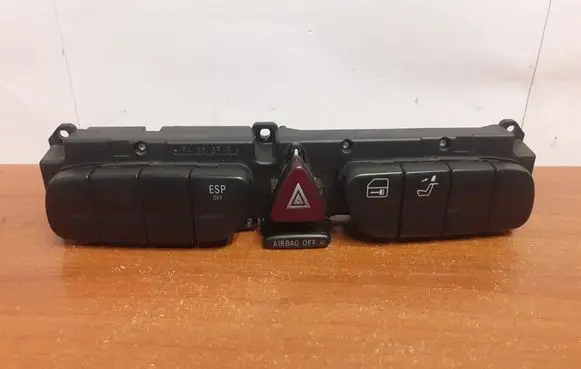 Mercedes-Benz C W203 Hazard light switch 2038203710 12667