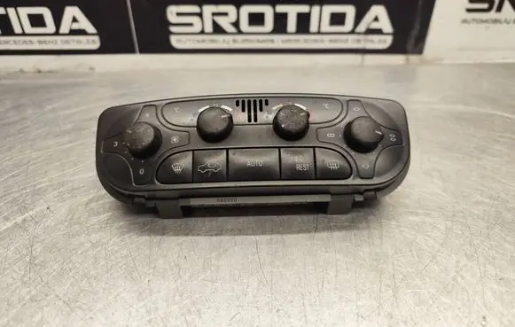 Mercedes-Benz C W203 Climate control unit 2038300285