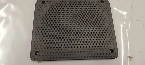 BMW 1 F40 Subwoofer grill/trim 2622499