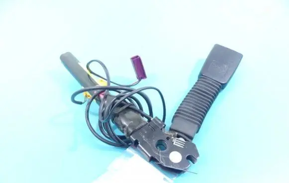 Ford Focus Front seatbelt 33C43107D IMPRK1149129