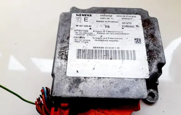 Peugeot 307 Airbag control unit/module 9640722980 5wk4208