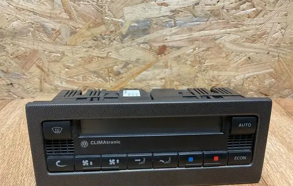 Volkswagen PASSAT B5 Climate control unit 3B1907044D